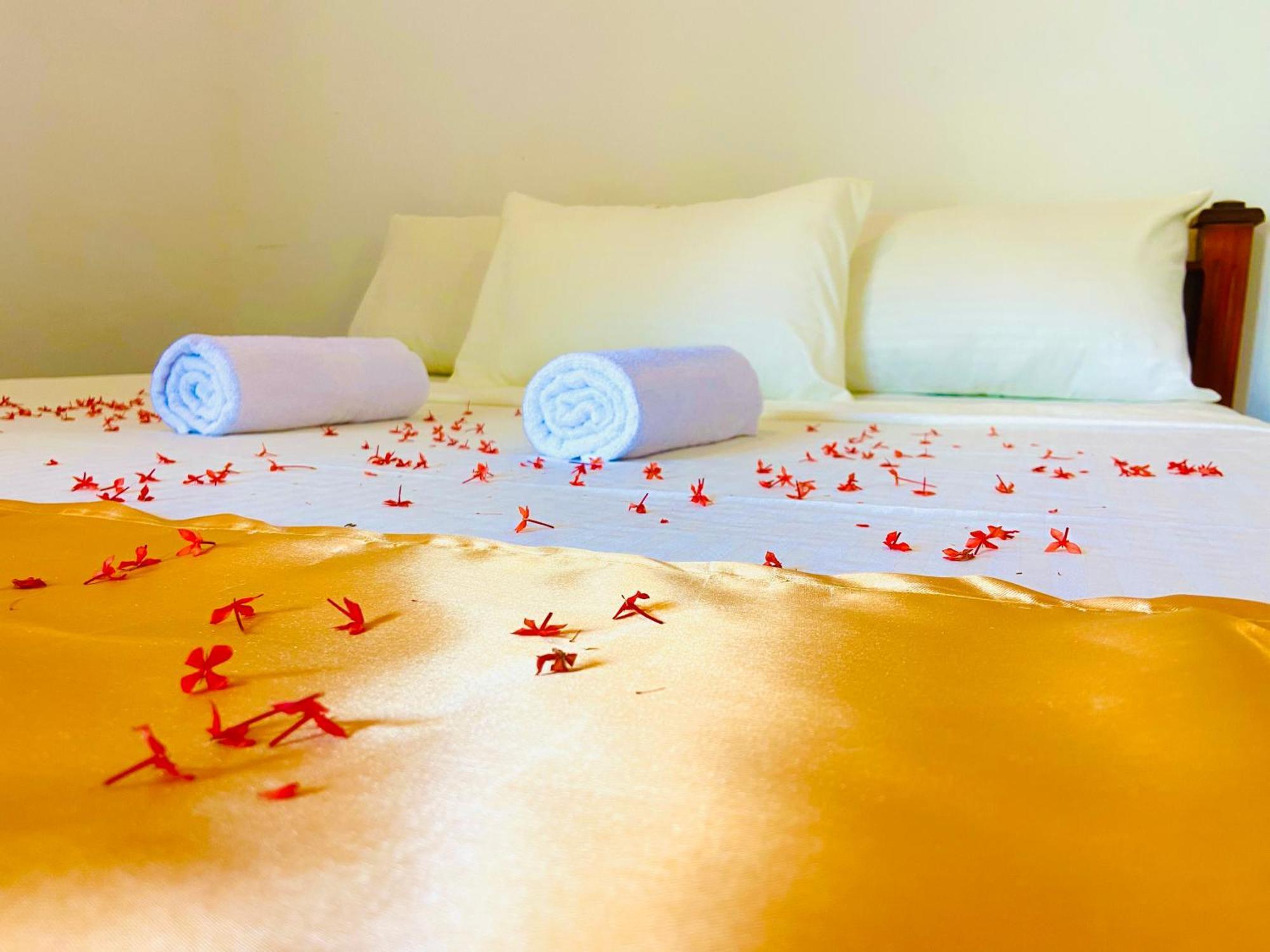 Marina Way Hotel Аругам Бей Екстериор снимка