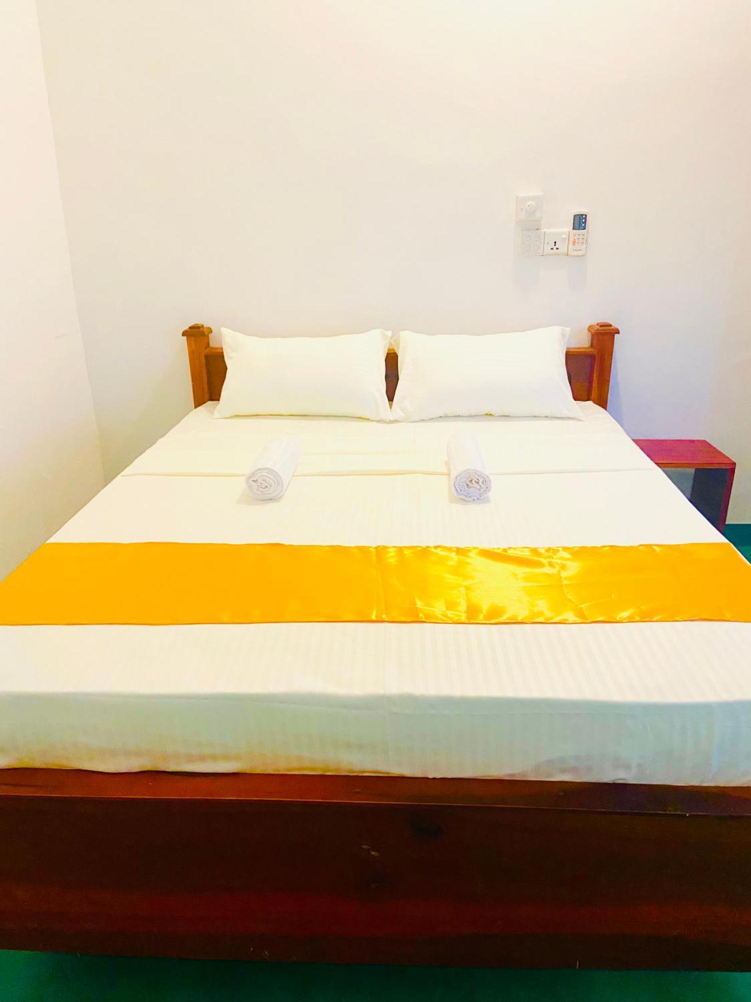 Marina Way Hotel Аругам Бей Екстериор снимка